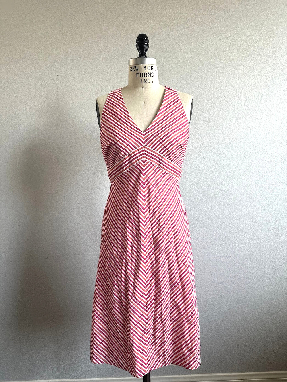 Ann Taylor Pink White Striped V Neck Fit And Flare Dress Sleeveless Midi Size 4